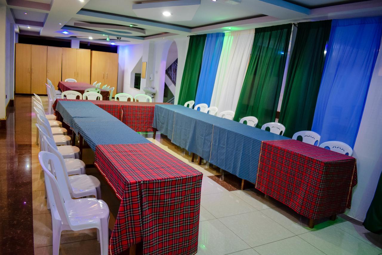 The Joy Hotel Voi Buitenkant foto